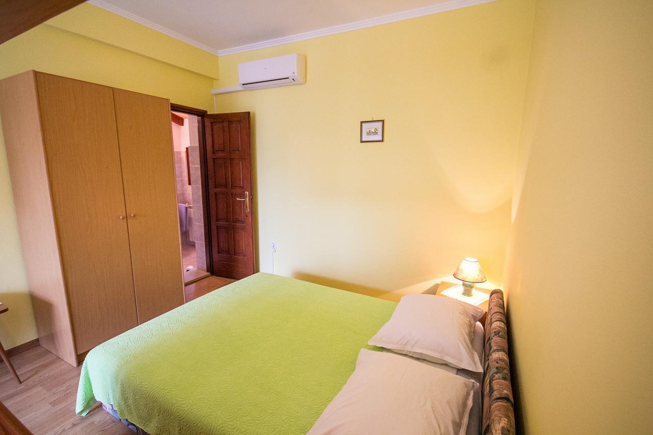 أوماغ Sandra House With Apartment المظهر الخارجي الصورة